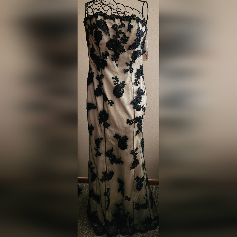Strapless Black Floral Lace Overlay Prom Dress